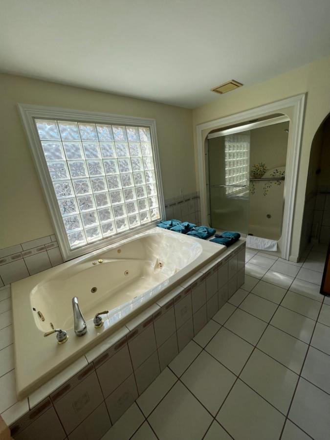 Crystal Sands Phila Ave Apartment