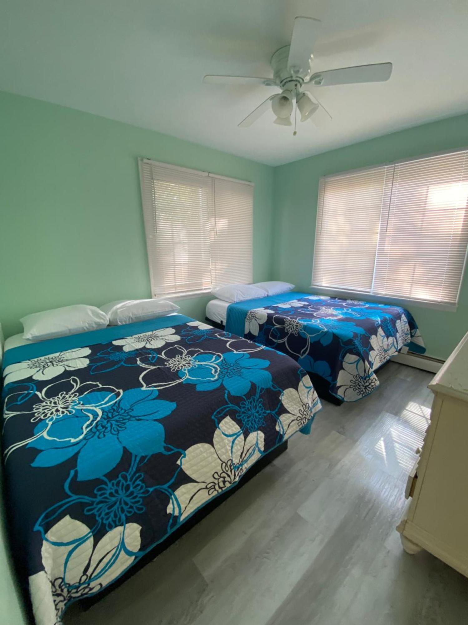 Apartment Crystal Sands Phila Ave